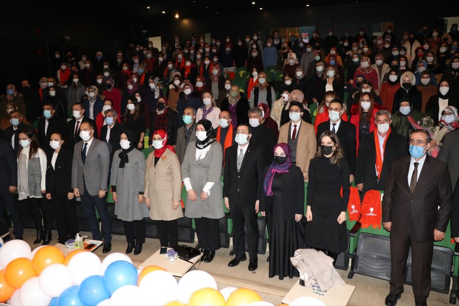 Niğde’de Ak Parti İl Kadın Kolları 6. Olağan Kongresi Yapıldı