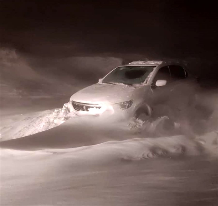 Aksaray'da Kar Ve Tipide Mahsur Kalan 2 Kişi Kurtarıldı