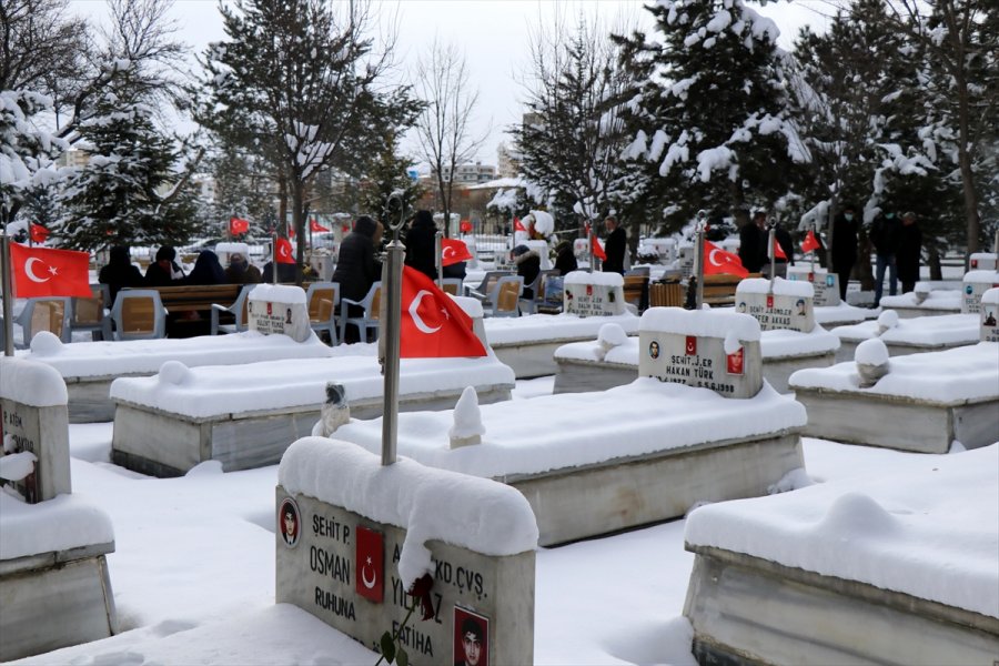 Ankara Saldırısının Şehit Sivil Memuru Ayşegül Pürnek Kayseri'de Anıldı