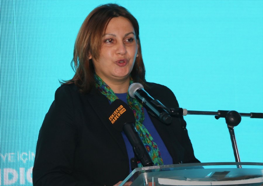 Eskişehir'de Ak Parti İl Kadın Kolları 6. Olağan Kongresi Yapıldı