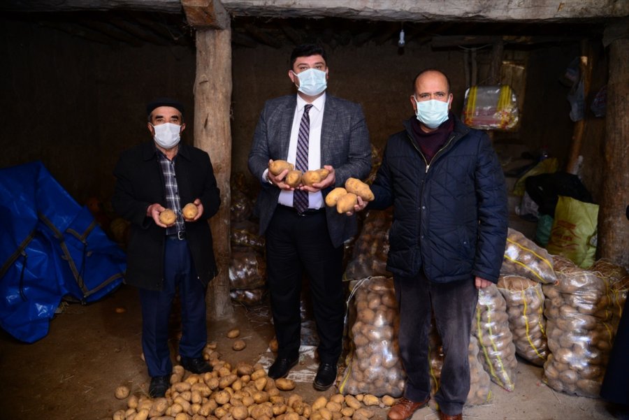 Kahramankazan’da İhtiyaç Sahiplerine 40 Ton Patates Dağıtıldı