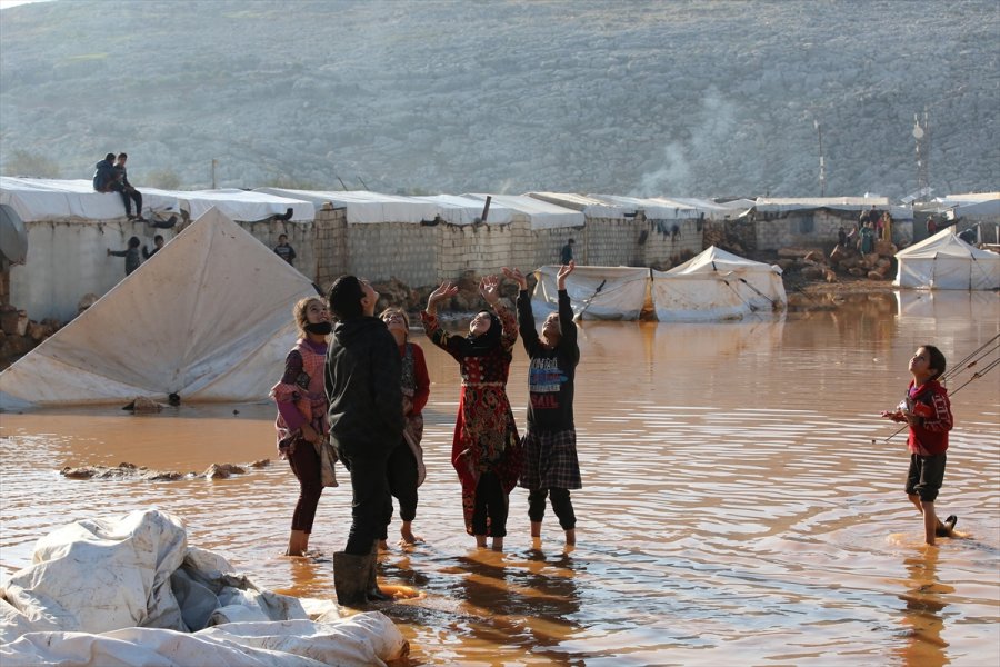 Türkiye Diyanet Vakfı Yetim Kamplarındaki Yaklaşık 1500 Çocuğun İhtiyaçlarını Karşılıyor