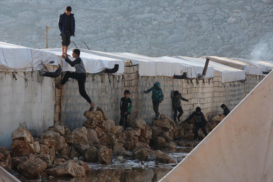 Türkiye Diyanet Vakfı Yetim Kamplarındaki Yaklaşık 1500 Çocuğun İhtiyaçlarını Karşılıyor