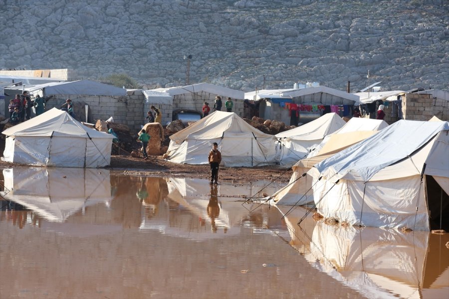 Türkiye Diyanet Vakfı Yetim Kamplarındaki Yaklaşık 1500 Çocuğun İhtiyaçlarını Karşılıyor