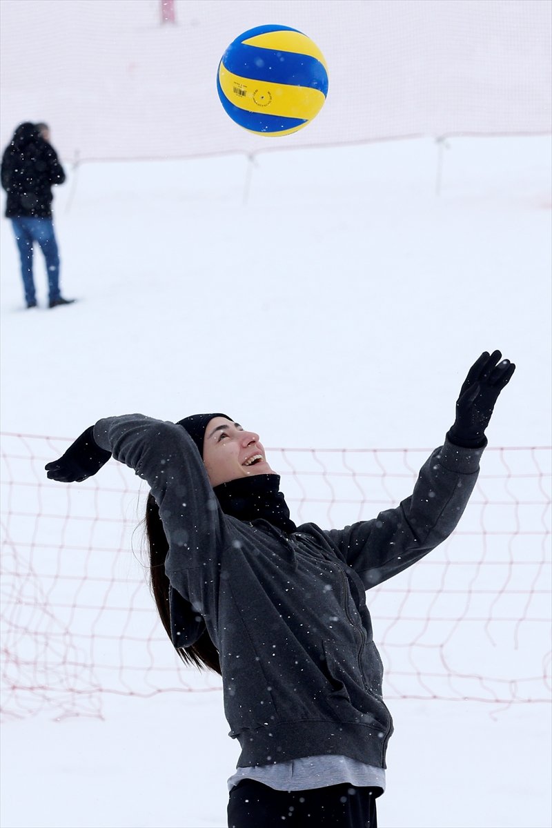 Kar Voleybolu Kadın Milli Takımı'nın Hedefi Avrupa'da Şampiyonluk