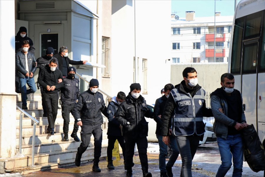 Kayseri'de Aranan 11 Şüpheli Polisin Operasyonuyla Yakalandı