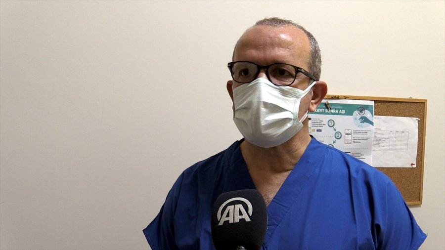 Sağlık Çalışanlarından Kovid-19 Aşısı Yaptıranlara 