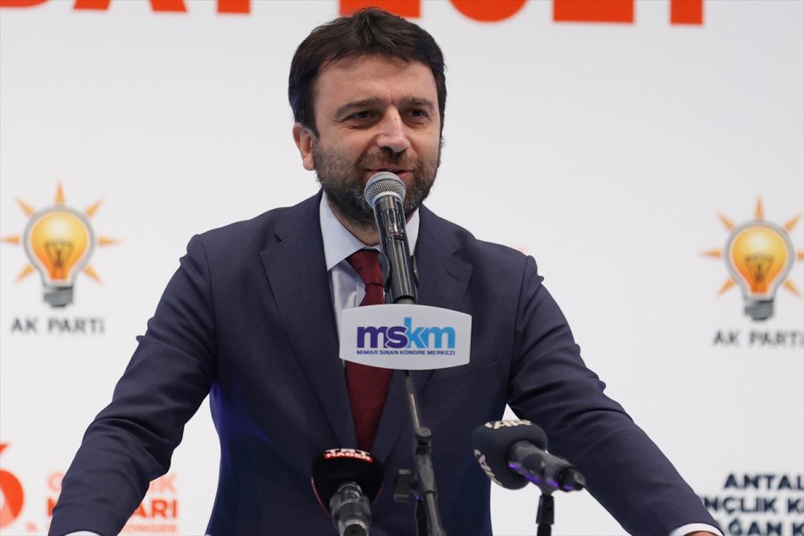Dışişleri Bakanı Çavuşoğlu, Ak Parti Antalya İl Gençlik Kolları 6. Olağan Kongresine Katıldı: