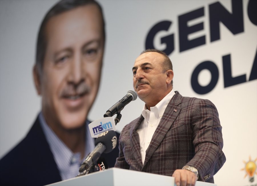 Dışişleri Bakanı Çavuşoğlu, Ak Parti Antalya İl Gençlik Kolları 6. Olağan Kongresine Katıldı: