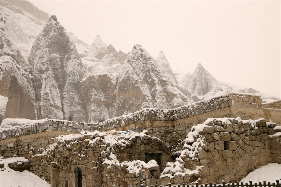 Ihlara'nın Giriş Kapısı Selime Kışın Tüm Güzelliklerini Yansıtıyor