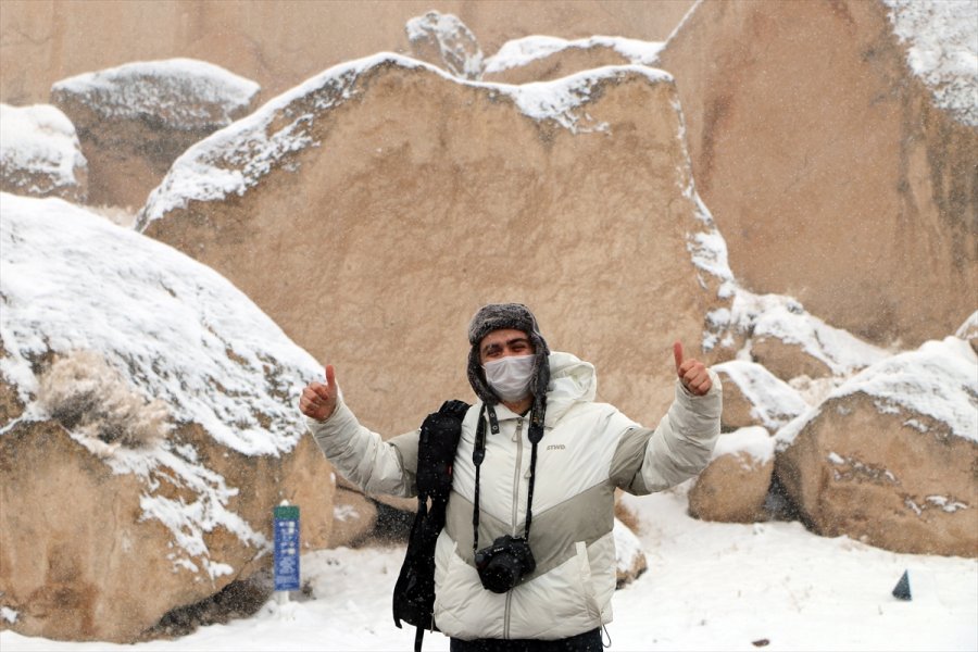 Ihlara'nın Giriş Kapısı Selime Kışın Tüm Güzelliklerini Yansıtıyor