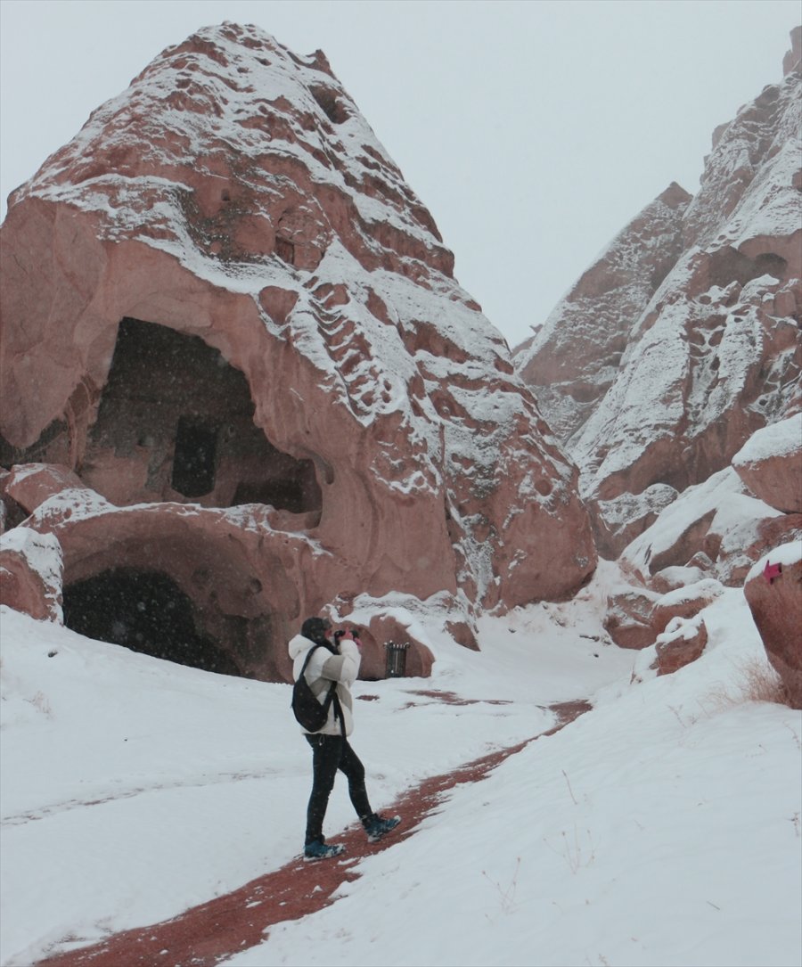 Ihlara'nın Giriş Kapısı Selime Kışın Tüm Güzelliklerini Yansıtıyor