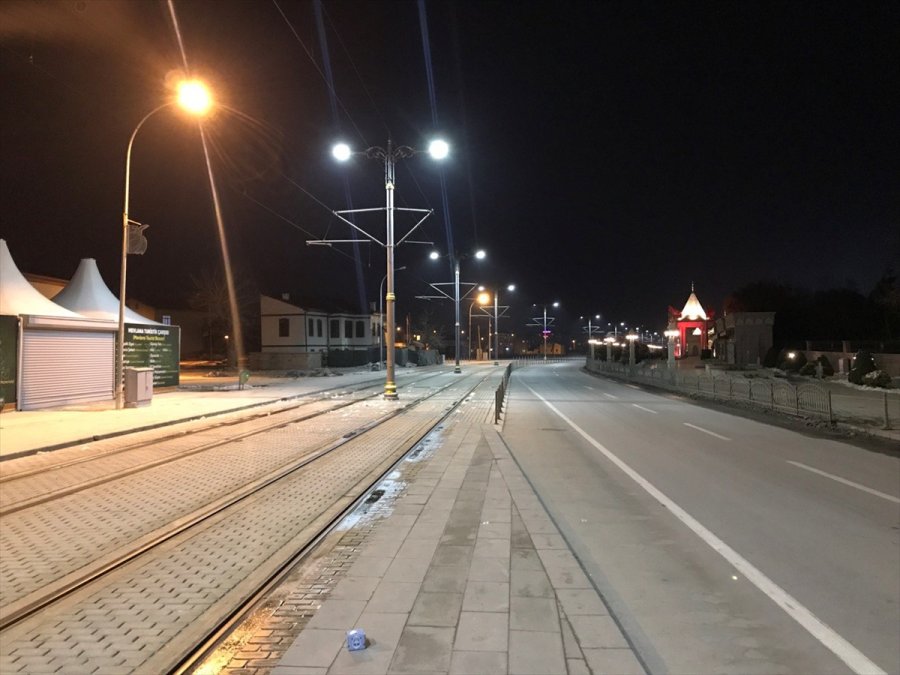 Konya, Karaman, Aksaray Ve Afyonkarahisar'da Sokağa Çıkma Kısıtlaması Sessizliği