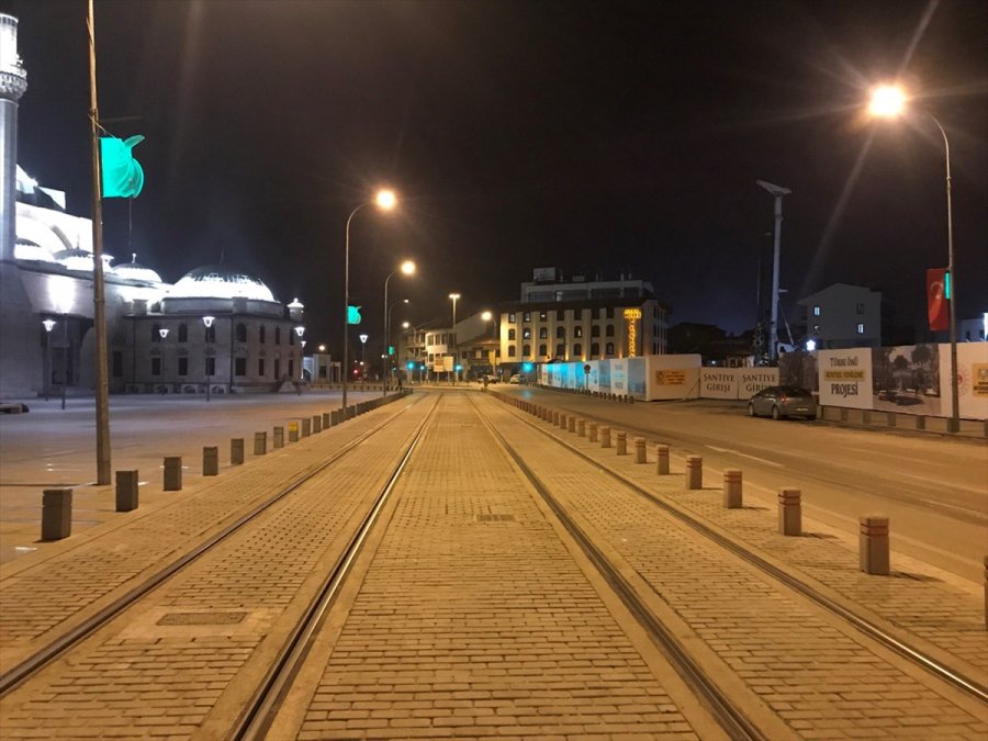 Konya, Karaman, Aksaray Ve Afyonkarahisar'da Sokağa Çıkma Kısıtlaması Sessizliği