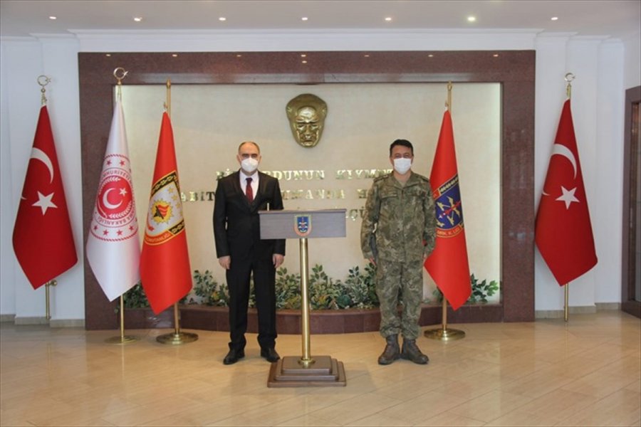 Vali Özkan'dan Askeri Okul Ve Komutanlıklarda İnceleme