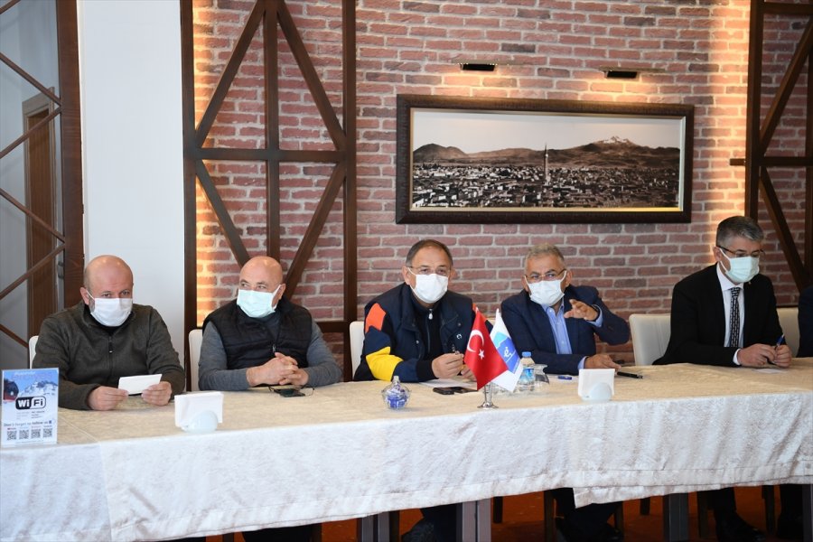 Ak Parti Genel Başkan Yardımcısı Mehmet Özhaseki: 