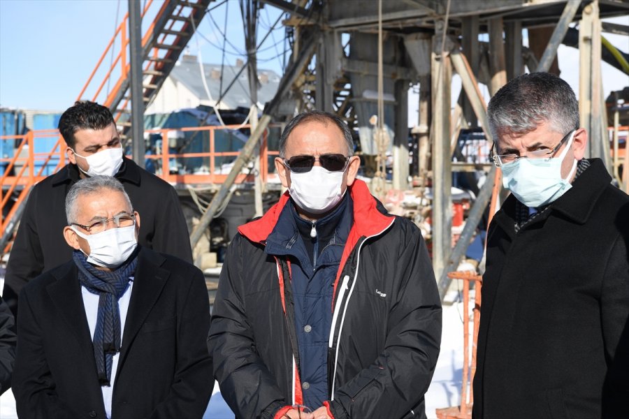 Ak Partili Özhaseki, Erciyes'teki Sıcak Su Kaynağı Arama Çalışmalarını İnceledi