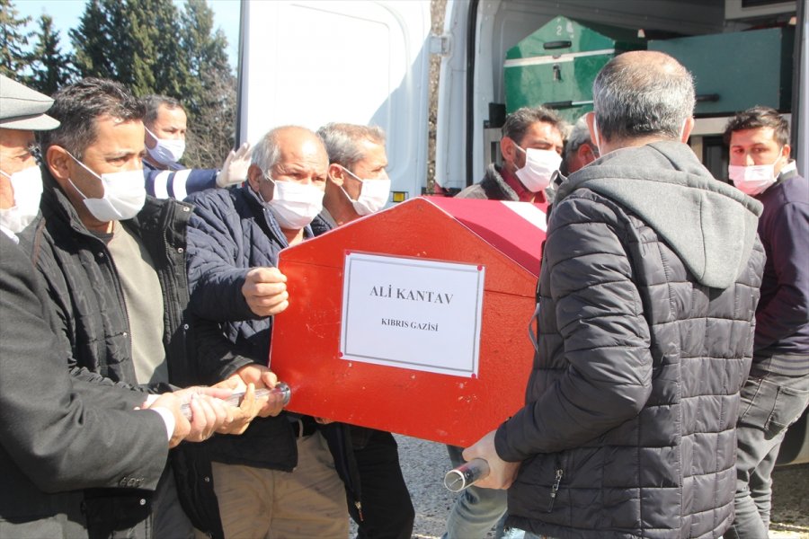 Antalya'da Kıbrıs Gazisi Son Yolculuğuna Uğurlandı