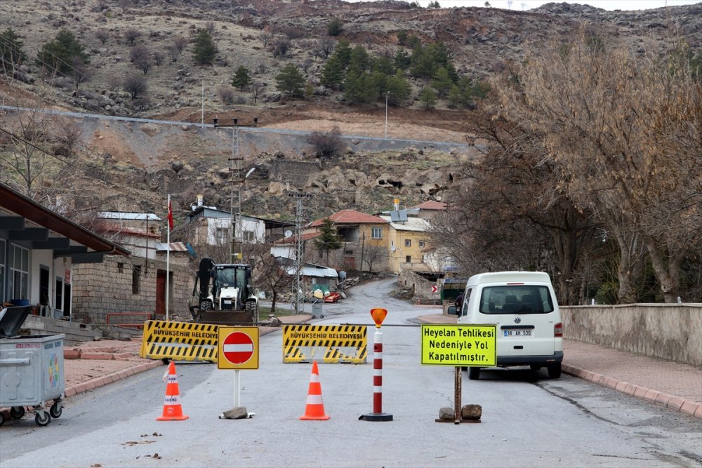 Kayseri'de 8 Ev, Heyelan Riskine Karşı Tedbir Amaçlı Tahliye Edildi