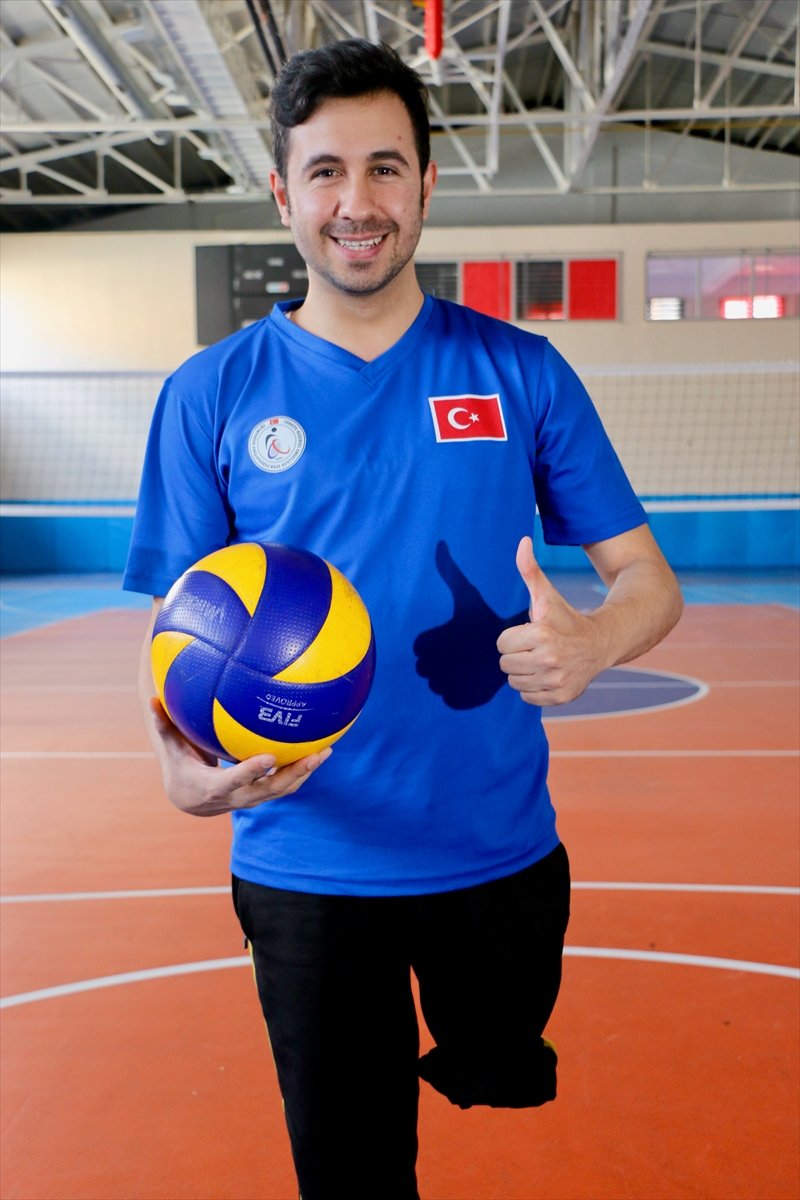 Trafik Kazasında Bacağını Kaybettikten Sonra Paylaştığı Fotoğraf, Ay-yıldızlı Formanın Kapısını Açtı