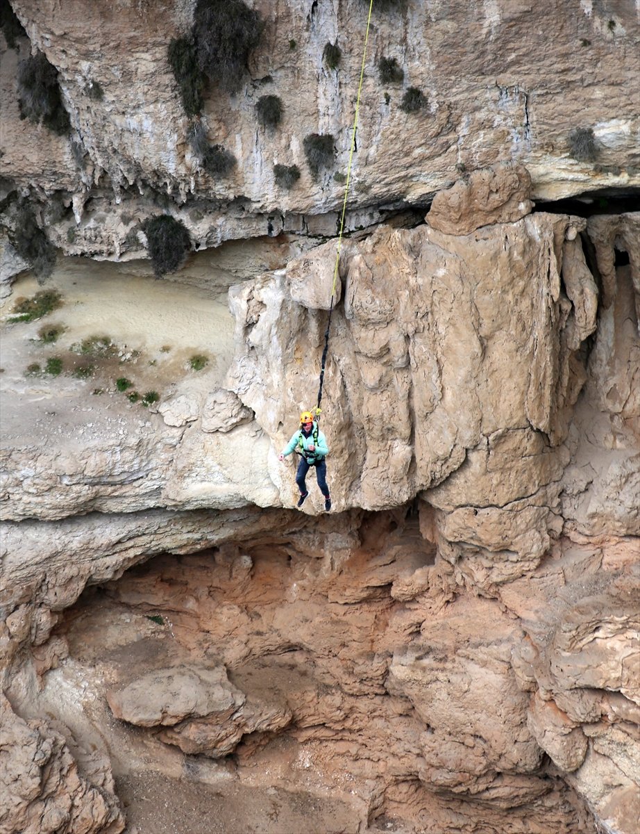 Mersin'deki Kayacı Vadisi'nde "rope Jumping" Etkinliği Düzenlendi