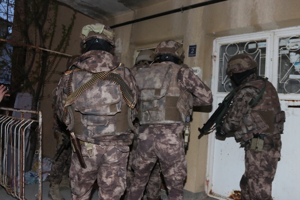 Karaman Merkezli Uyuşturucu Operasyonunda 35 Şüpheli Gözaltına Alındı