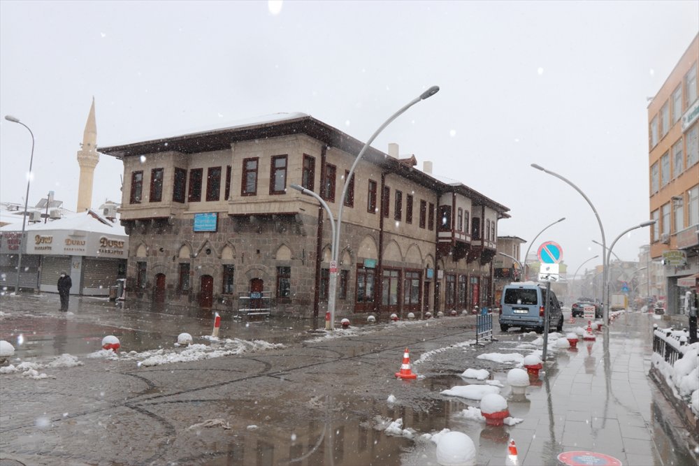 Karaman'da Kar Yağışı ve Sertavul Geçidinde Son Durum