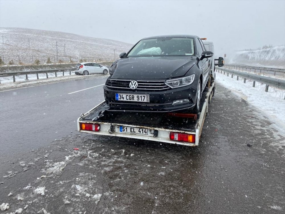 Niğde - Adana Otoyolunda Zincirleme Trafik Kazası