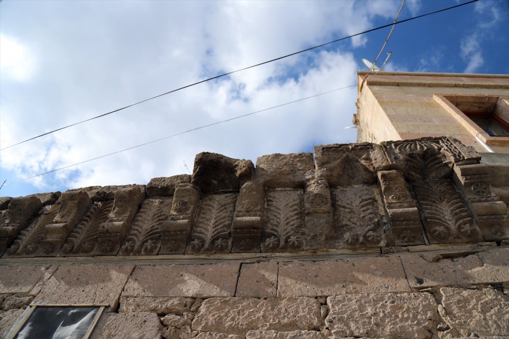 Aksaray'ın 2 Asırlık Taş Evleri Hayata Dönüyor
