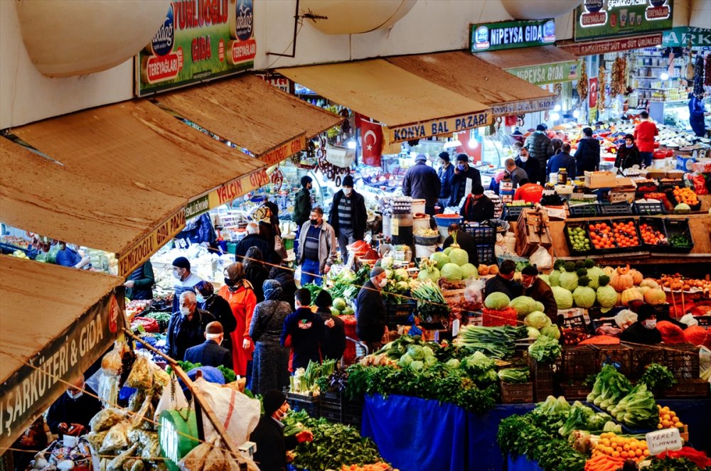 Konya'da Çarşı Pazarda Ramazan Bereketi