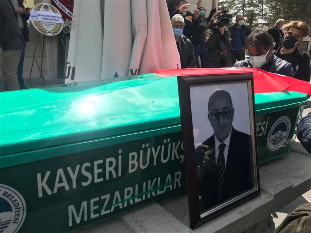 Kayseri Gazeteciler Cemiyeti Başkanı Veli Altınkaya Son Yolculuğuna Uğurlandı