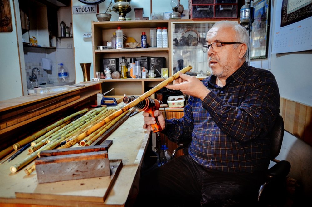 Gönül Ateşiyle Terbiyelediği Kamışları İlahi Aşkın Sesine Dönüştürüyor