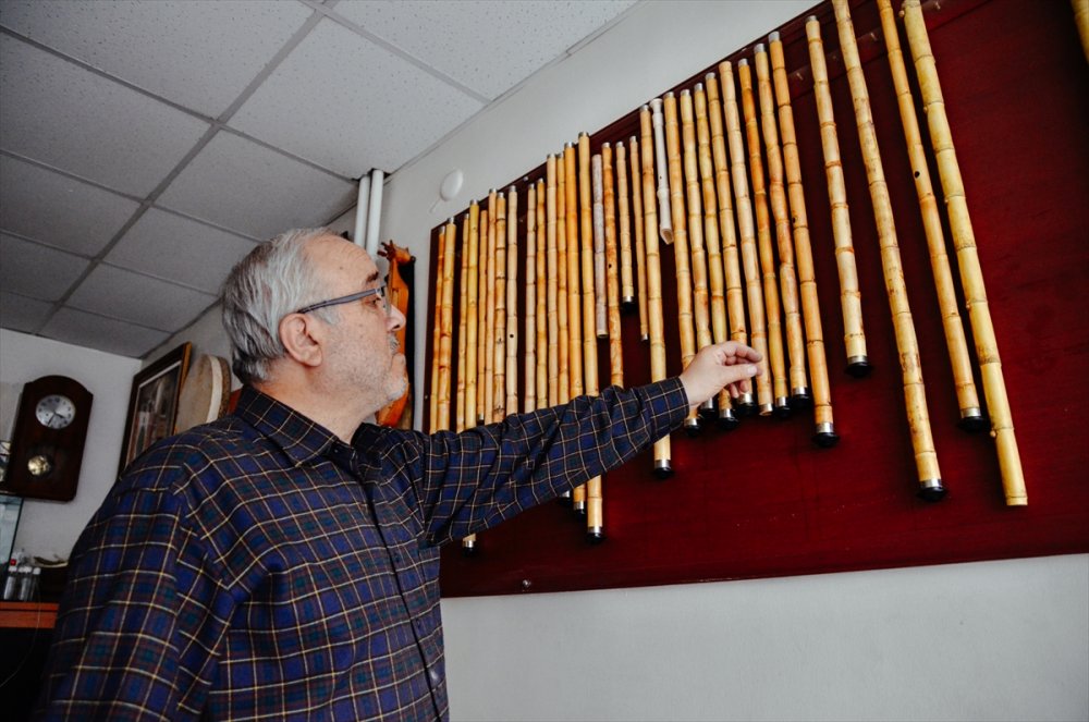 Gönül Ateşiyle Terbiyelediği Kamışları İlahi Aşkın Sesine Dönüştürüyor