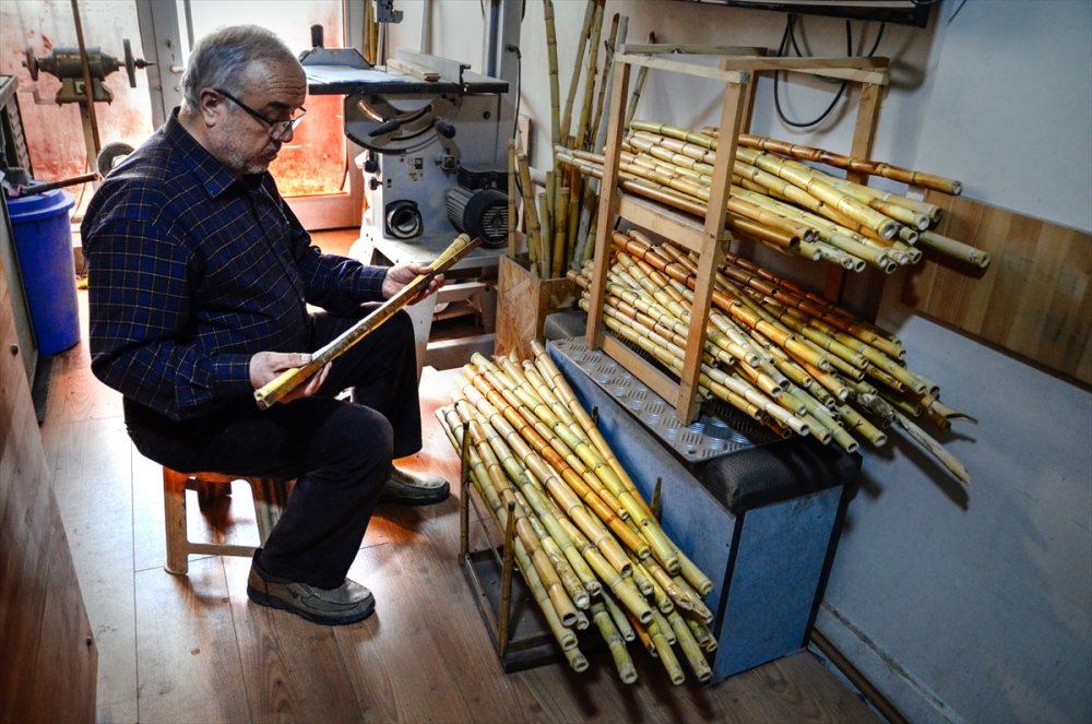 Gönül Ateşiyle Terbiyelediği Kamışları İlahi Aşkın Sesine Dönüştürüyor