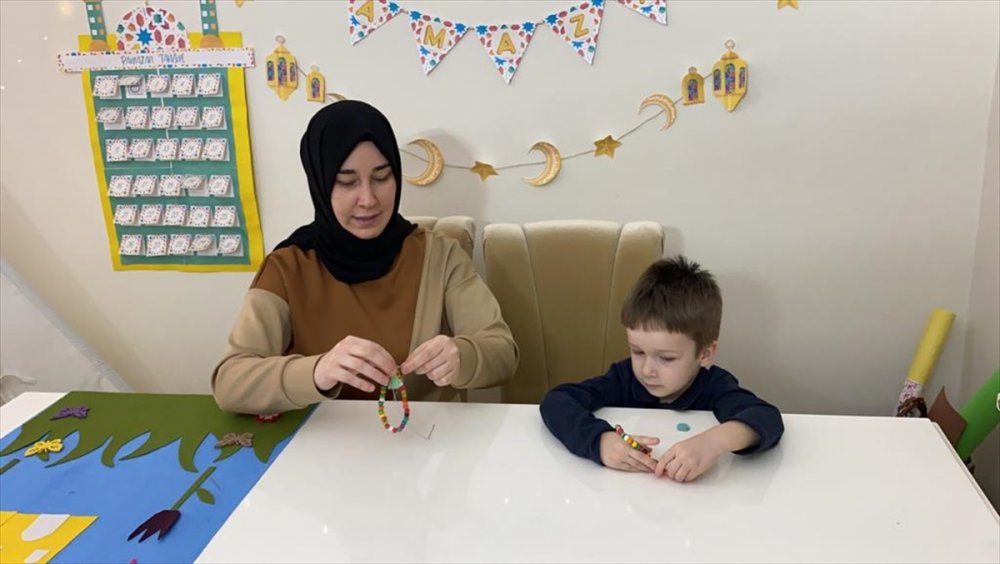 Annelerle Çocukları El Ele Verdi Ramazan Coşkusu Evlere Taşındı