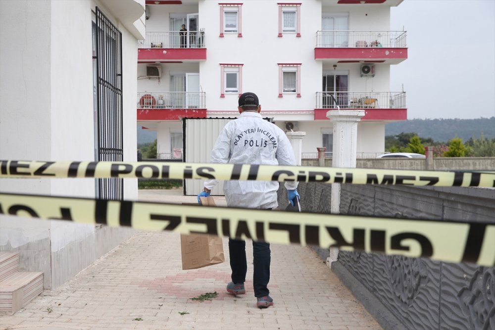 Antalya'da Baba Ve Oğlunun Ölüm Sebebi Araştırılıyor