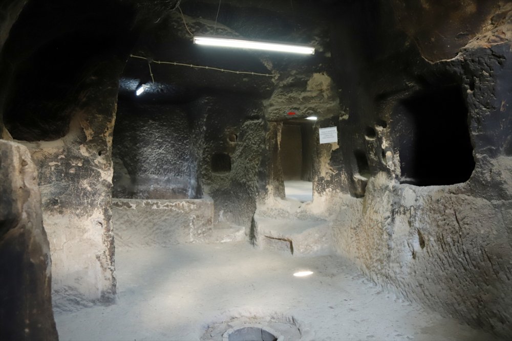 Aksaray'da Manastır Vadisi'nde Tarihe Yolculuk