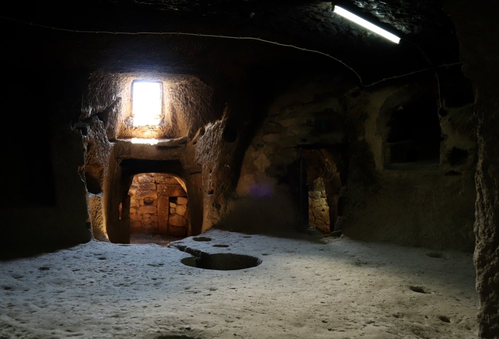 Aksaray'da Manastır Vadisi'nde Tarihe Yolculuk