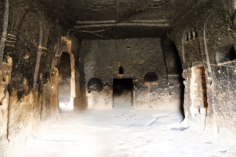 Aksaray'da Manastır Vadisi'nde Tarihe Yolculuk