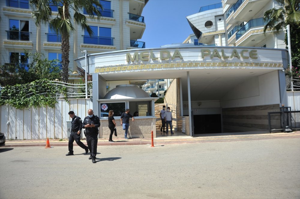 İranlı Borsacı Antalya'da Apart Otelde Ölü Bulundu