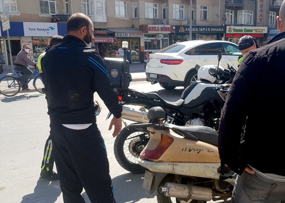 Konya'da Polisten Kaçmaya Çalışan Şüpheli, Kovalamaca Sonucu Yakalandı