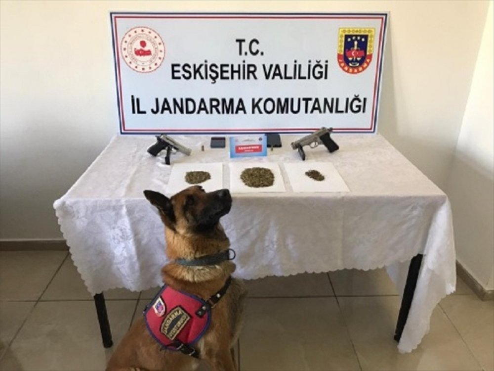 Eskişehir'de Uyuşturucu Operasyonunda Gözaltına Alınan 5 Şüpheliden Biri Tutuklandı