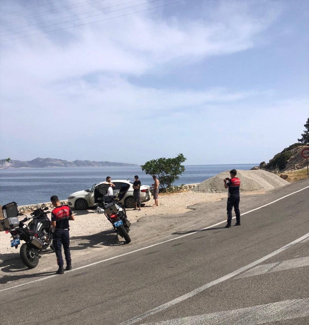 Tedbirlerini Hiçe Sayarak Denize Girdiler