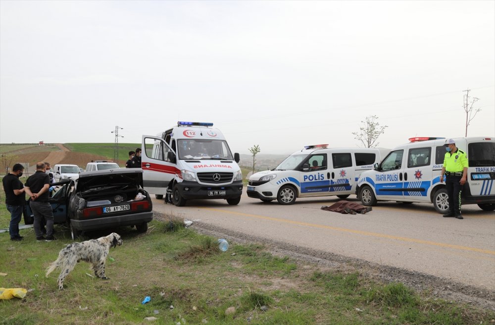 Ankara'da Devrilen Otomobildeki Sürücü Hayatını Kaybetti, 2 Kişi Yaralandı