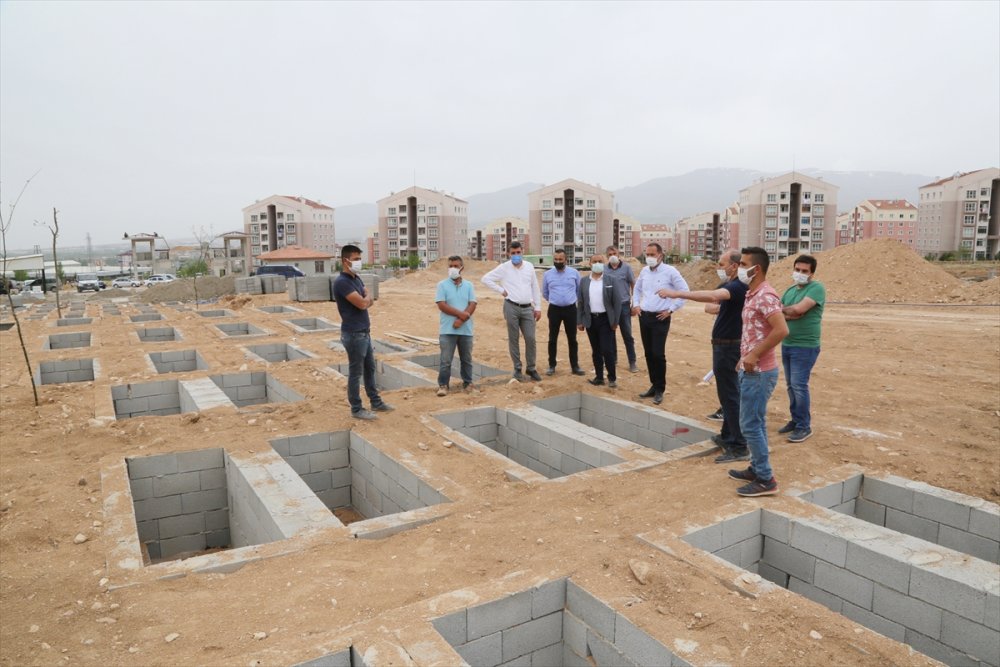 Niğde'de Yeni Mezarlık Çalışmaları Devam Ediyor