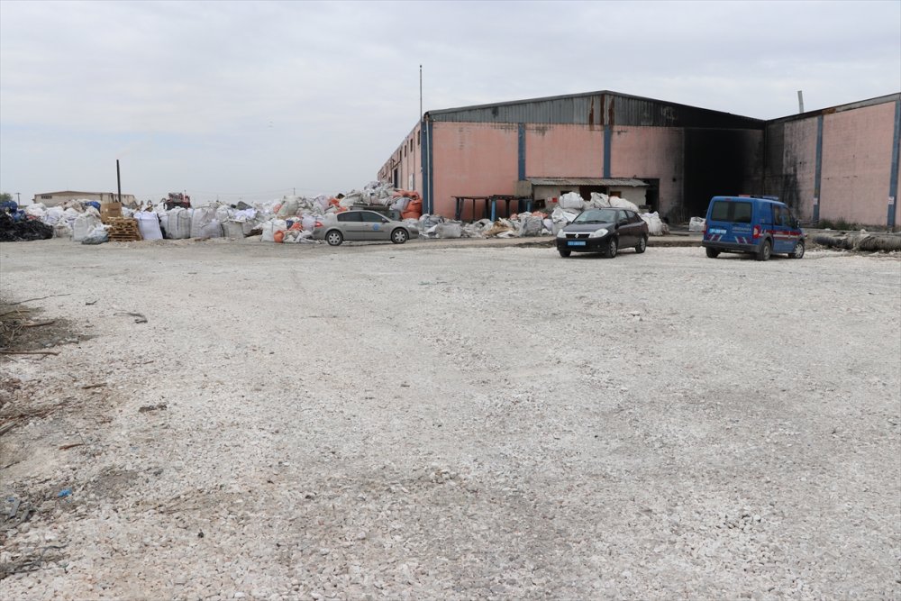 Niğde'de Plastik Kırma Makinesinin Haznesine Düşen İşçi Öldü