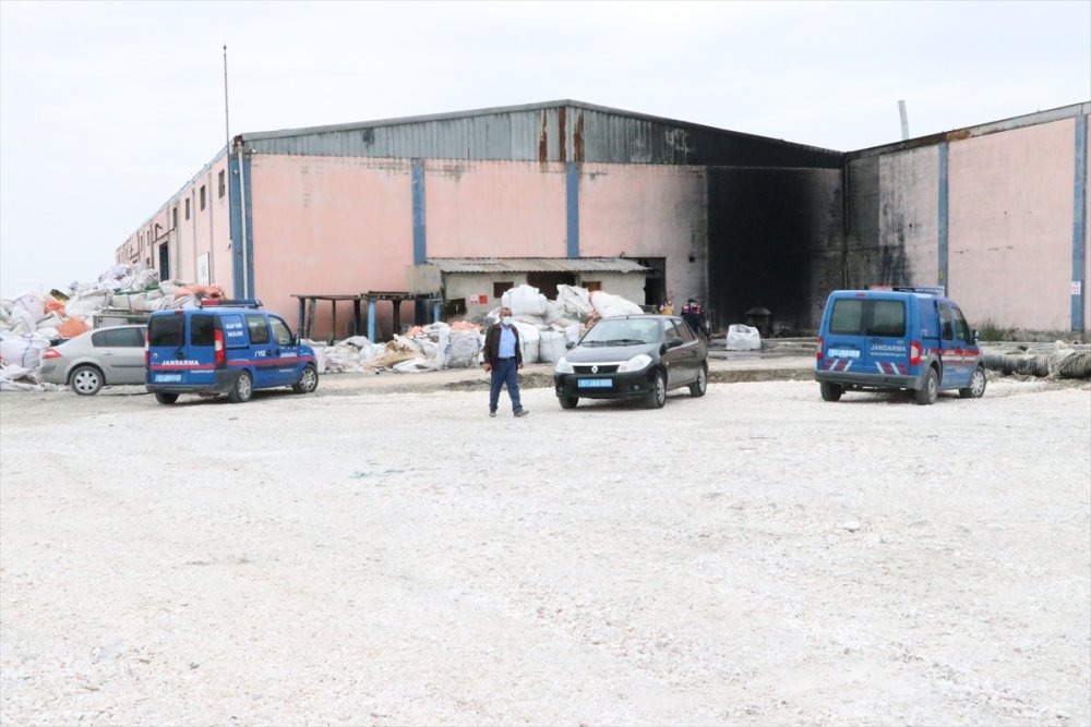 Niğde'de Plastik Kırma Makinesinin Haznesine Düşen İşçi Öldü