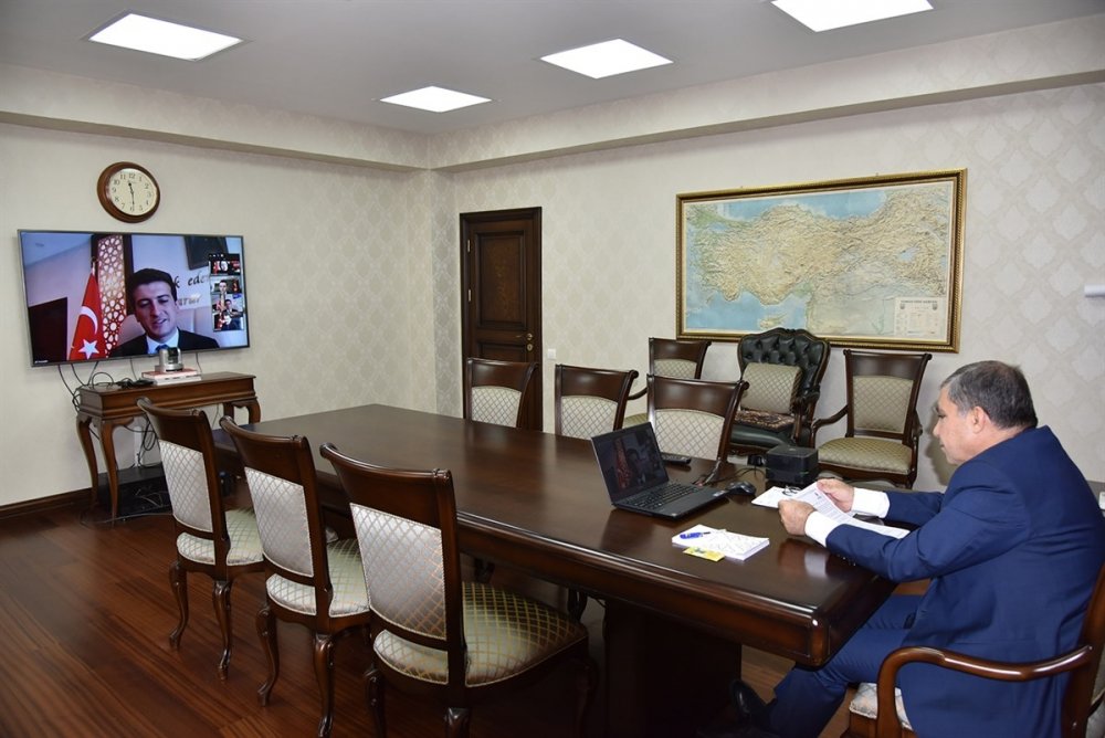 Karaman Valisi Işık, Kaymakamlarla Video Konferans Sistemi Üzerinden Görüştü