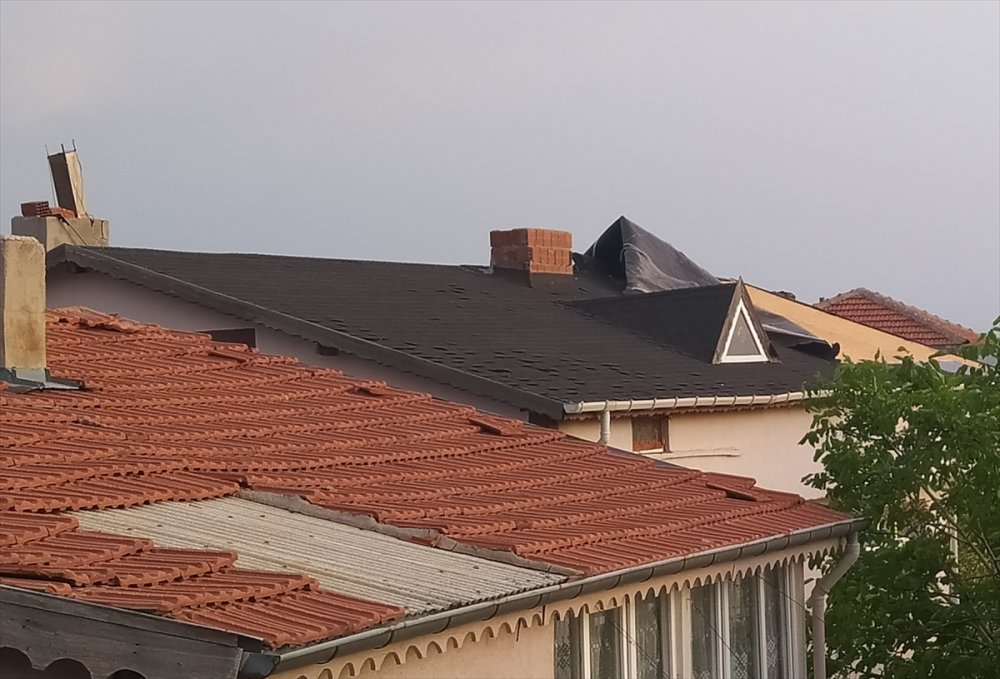 Ankara'da Fırtına Hayatı Olumsuz Etkiledi