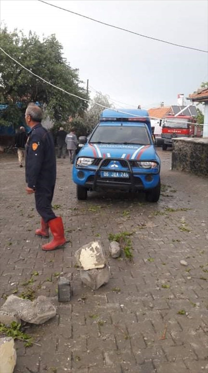 Ankara'da Fırtına Hayatı Olumsuz Etkiledi